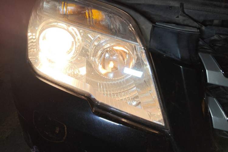Used Mercedes-Benz GLK-Class 2012 GLK 300 4MATIC Dynamic Edition Right Front Headlight