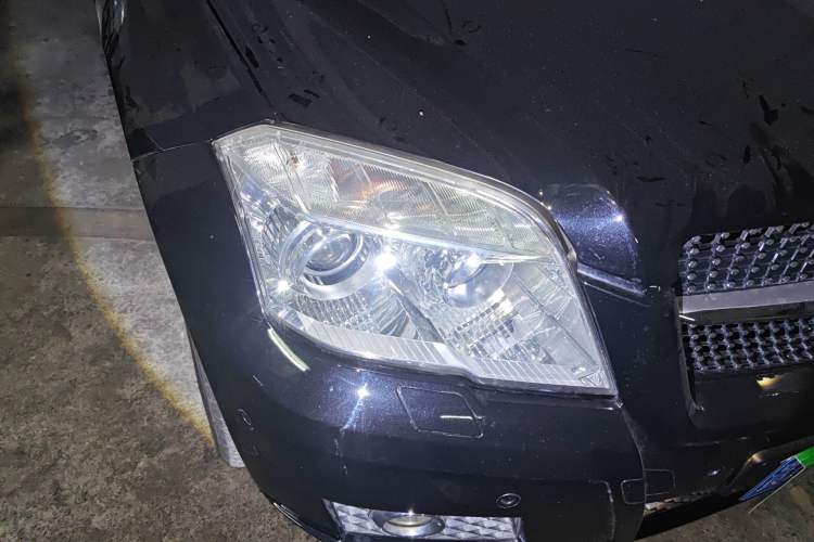 Used Mercedes-Benz GLK-Class 2012 GLK 300 4MATIC Fashion Model Right Front Headlight