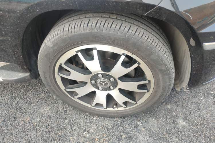 Used Mercedes-Benz GLK-Class 2012 GLK 300 4MATIC Dynamic Edition Right Front Wheel Hub