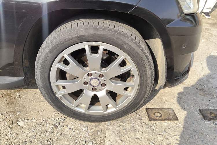 Used Mercedes-Benz GLK-Class 2012 GLK 300 4MATIC Dynamic Edition Right Front Wheel Hub