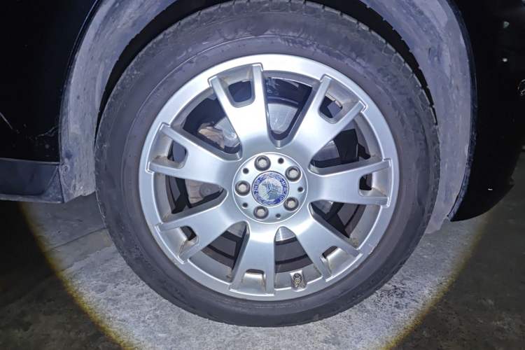Used Mercedes-Benz GLK-Class 2012 GLK 300 4MATIC Fashion Model Right Front Wheel Hub