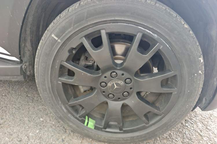 Used Mercedes-Benz GLK-Class 2012 GLK 300 4MATIC Dynamic Edition Right Front Wheel Hub
