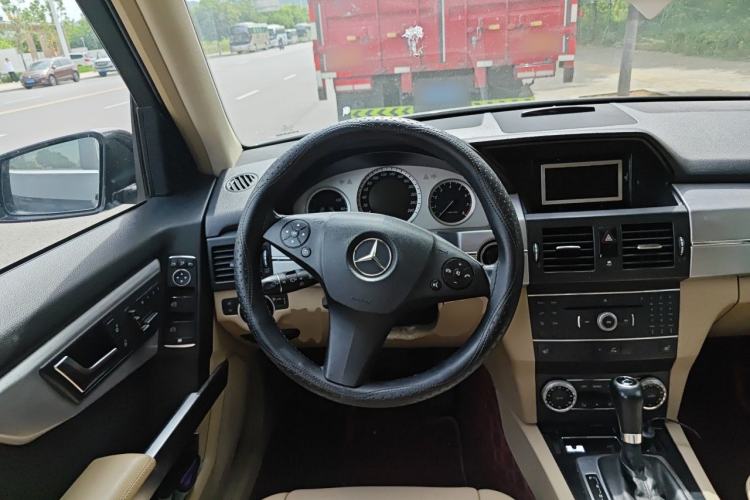 Used Mercedes-Benz GLK-Class 2012 GLK 300 4MATIC Fashion Model Steering Wheel