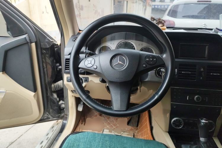 Used Mercedes-Benz GLK-Class 2012 GLK 300 4MATIC Fashion Model Steering Wheel