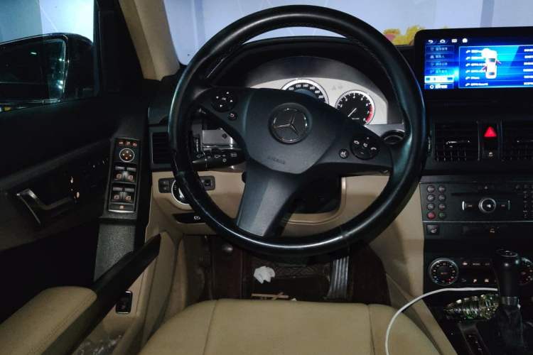 Used Mercedes-Benz GLK-Class 2012 GLK 300 4MATIC Fashion Model Steering Wheel