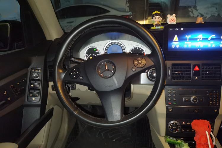 Used Mercedes-Benz GLK-Class 2012 GLK 300 4MATIC Dynamic Edition Steering Wheel