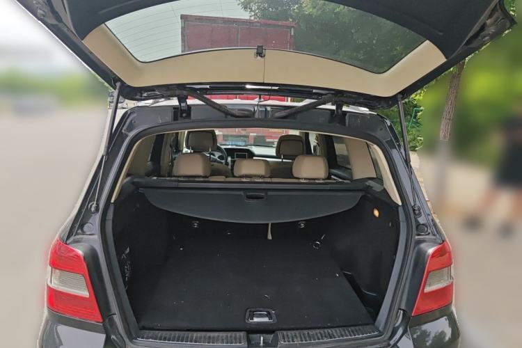 Used Mercedes-Benz GLK-Class 2012 GLK 300 4MATIC Fashion Model Trunk