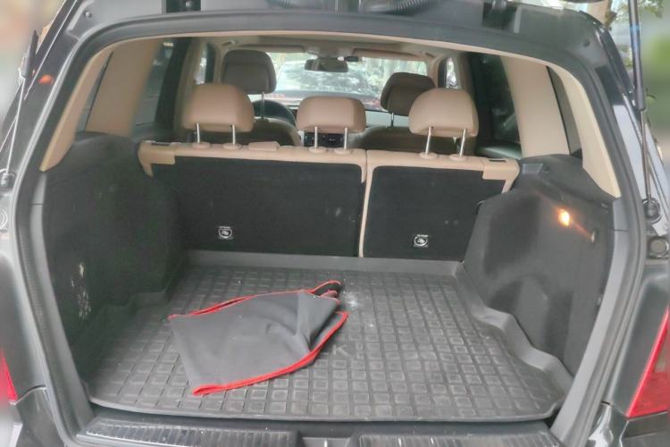 Used Mercedes-Benz GLK-Class 2012 GLK 300 4MATIC Fashion Model Trunk