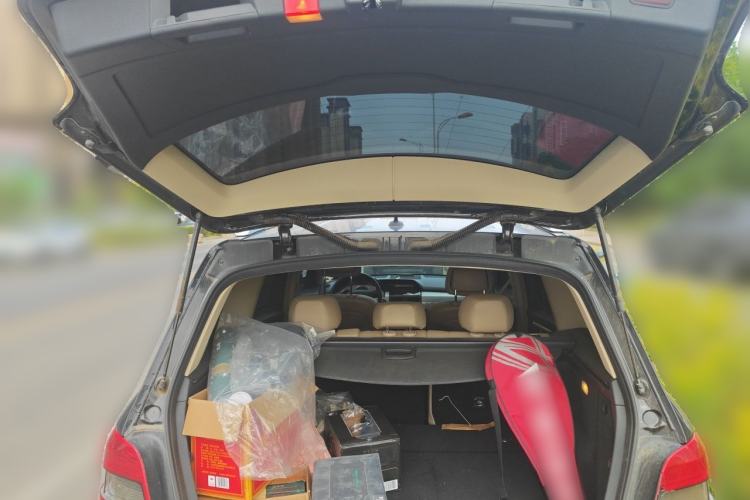 Used Mercedes-Benz GLK-Class 2012 GLK 300 4MATIC Fashion Model Trunk