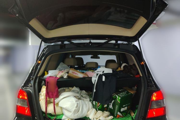 Used Mercedes-Benz GLK-Class 2012 GLK 300 4MATIC Fashion Model Trunk