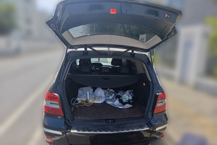 Used Mercedes-Benz GLK-Class 2012 GLK 300 4MATIC Luxury Model Trunk