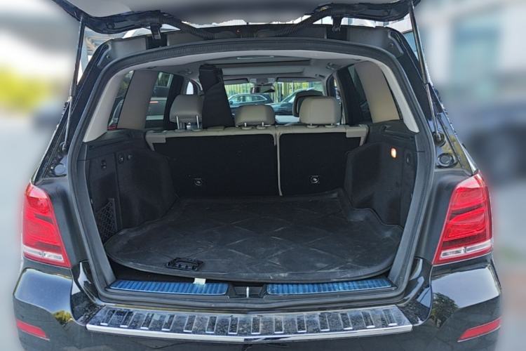 Used Mercedes-Benz GLK-Class 2012 GLK 300 4MATIC Fashion Model Trunk