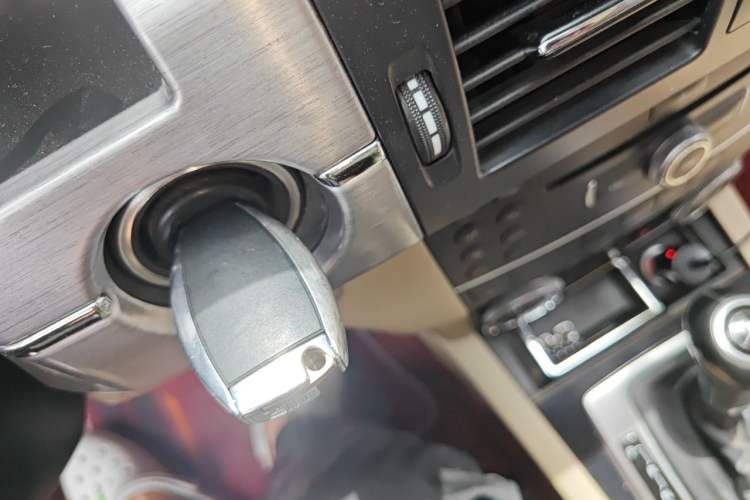 Used Mercedes-Benz GLK-Class 2012 GLK 300 4MATIC Fashion Model Vehicle Key