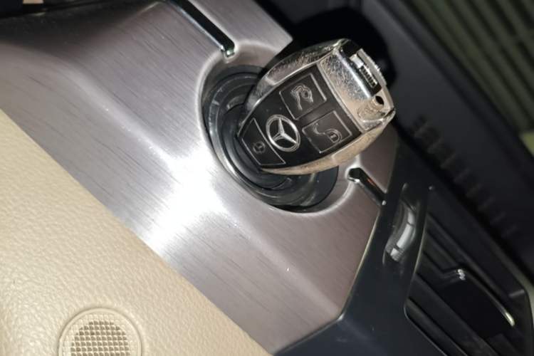 Used Mercedes-Benz GLK-Class 2012 GLK 300 4MATIC Fashion Model Vehicle Key