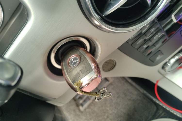 Used Mercedes-Benz GLK-Class 2012 GLK 300 4MATIC Fashion Model Vehicle Key