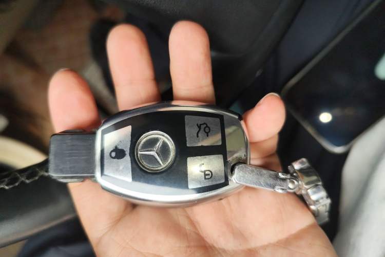Used Mercedes-Benz GLK-Class 2012 GLK 300 4MATIC Fashion Model Vehicle Key