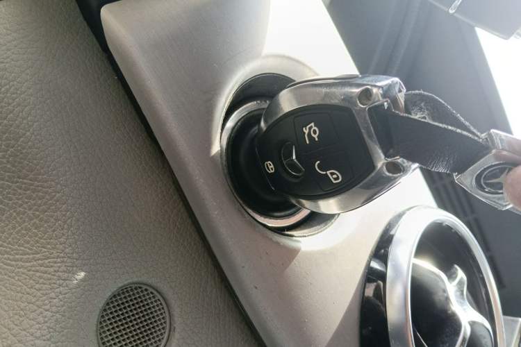 Used Mercedes-Benz GLK-Class 2012 GLK 300 4MATIC Dynamic Edition Vehicle Key