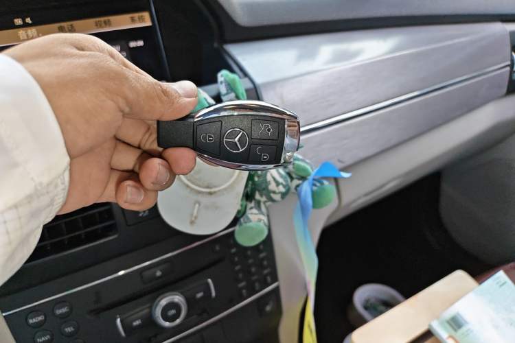 Used Mercedes-Benz GLK-Class 2012 GLK 300 4MATIC Luxury Model Vehicle Key