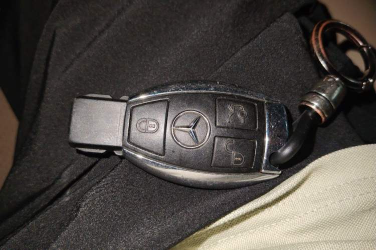 Used Mercedes-Benz GLK-Class 2012 GLK 300 4MATIC Fashion Model Vehicle Key