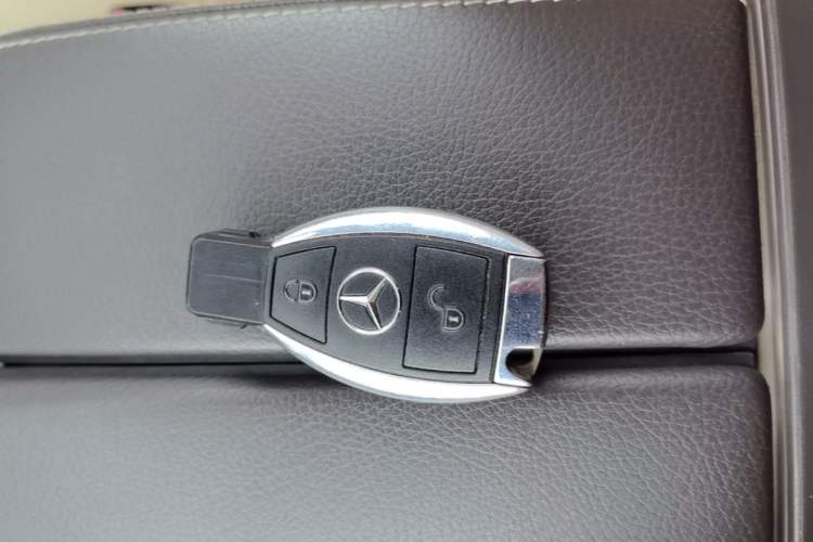 Used Mercedes-Benz GLK-Class 2012 GLK 300 4MATIC Dynamic Edition Vehicle Key