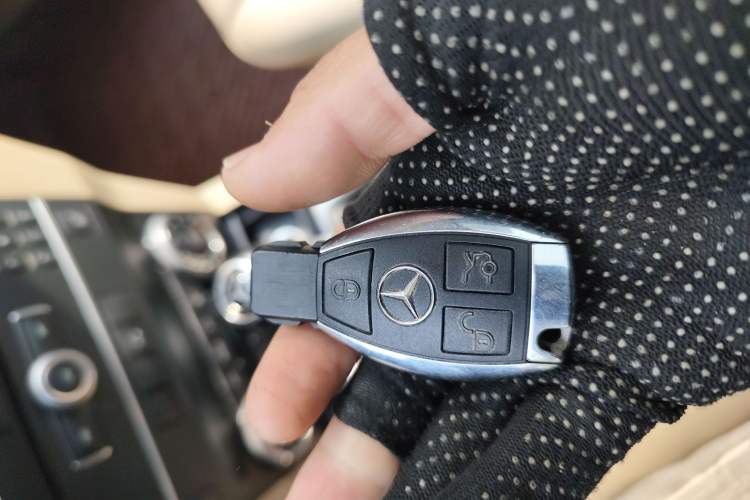 Used Mercedes-Benz GLK-Class 2012 GLK 300 4MATIC Fashion Model Vehicle Key