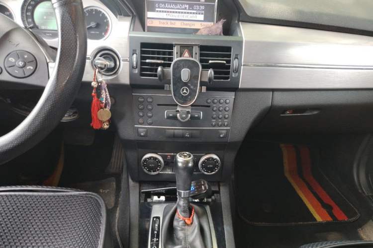 Used Mercedes-Benz GLK-Class 2012 GLK 300 4MATIC Fashion Model Audio And AC Panel