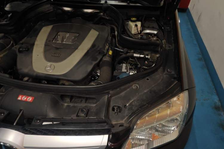 Used Mercedes-Benz GLK-Class 2012 GLK 300 4MATIC Dynamic Edition Engine Bay Left