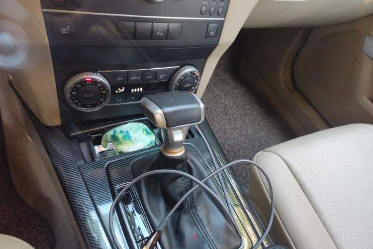 Used Mercedes-Benz GLK-Class 2012 GLK 300 4MATIC Fashion Model Gear Lever