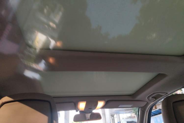 Used Mercedes-Benz GLK-Class 2012 GLK 300 4MATIC Fashion Model Headliner