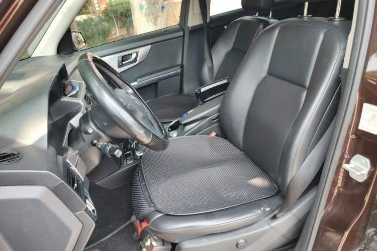Used Mercedes-Benz GLK-Class 2012 GLK 300 4MATIC Fashion Model Left Front Seat
