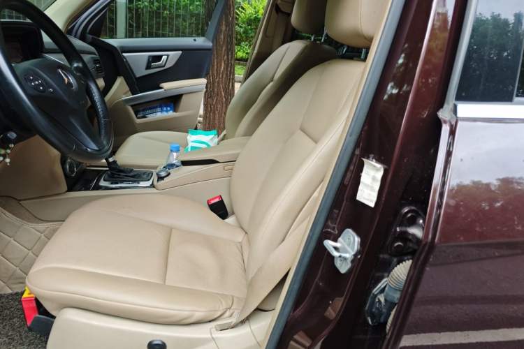 Used Mercedes-Benz GLK-Class 2012 GLK 300 4MATIC Fashion Model Left Front Seat