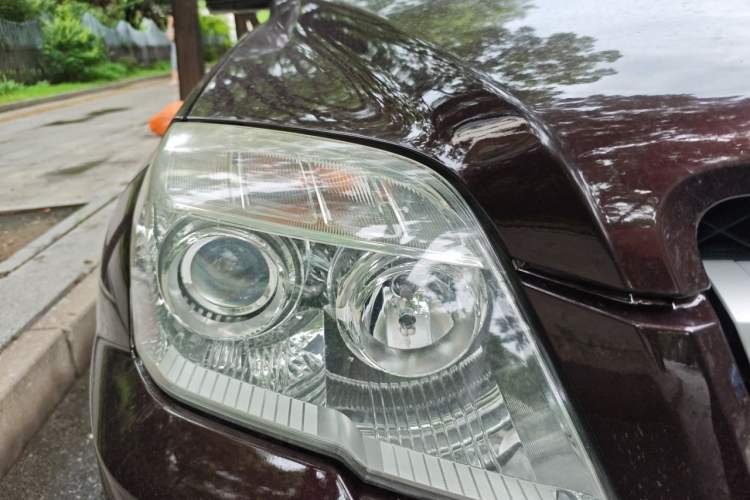 Used Mercedes-Benz GLK-Class 2012 GLK 300 4MATIC Fashion Model Right Front Headlight