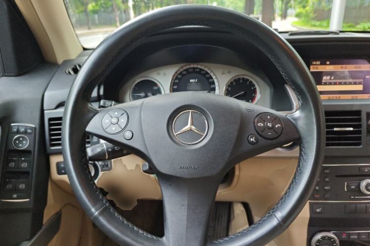 Used Mercedes-Benz GLK-Class 2012 GLK 300 4MATIC Fashion Model Steering Wheel