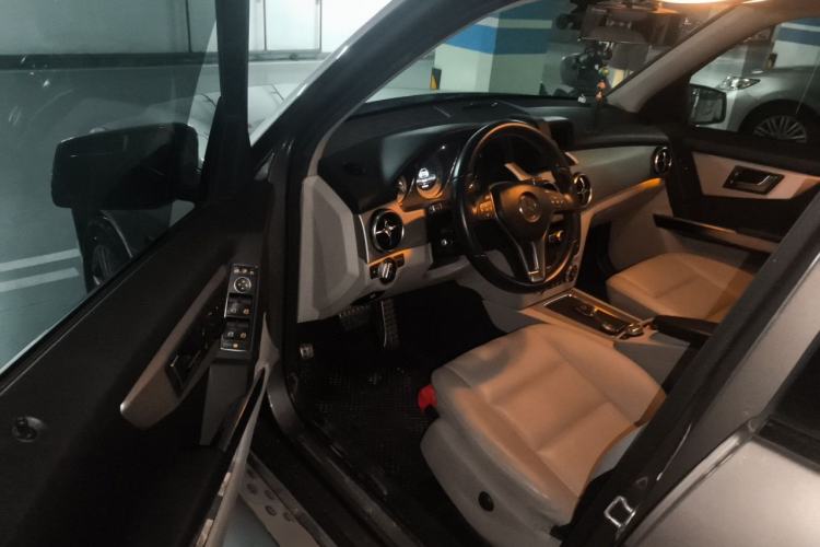 Used Mercedes-Benz GLK-Class 2012 GLK 300 4MATIC Dynamic Edition Driver Seat