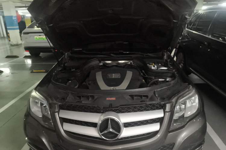 Used Mercedes-Benz GLK-Class 2012 GLK 300 4MATIC Dynamic Edition Engine Bay