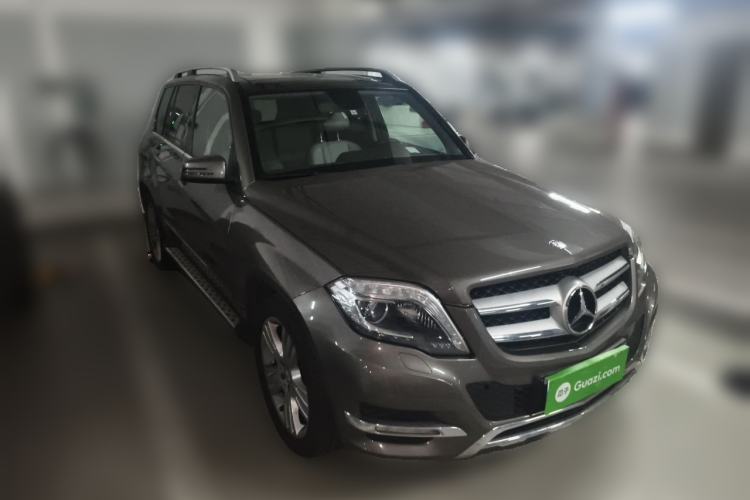 Used Mercedes-Benz GLK-Class 2012 GLK 300 4MATIC Fashion Model Front Right 45 Deg