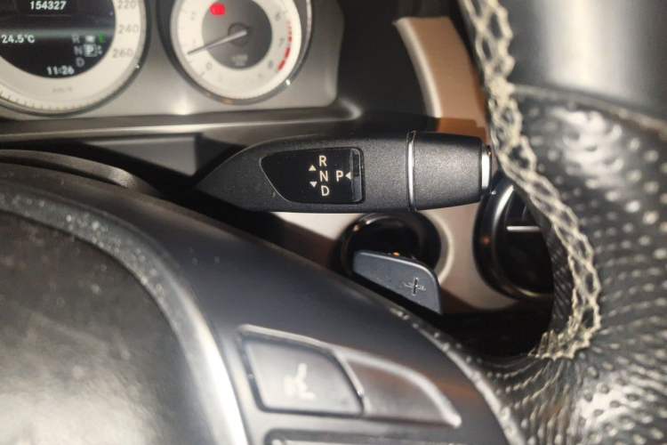 Used Mercedes-Benz GLK-Class 2012 GLK 300 4MATIC Fashion Model Gear Lever