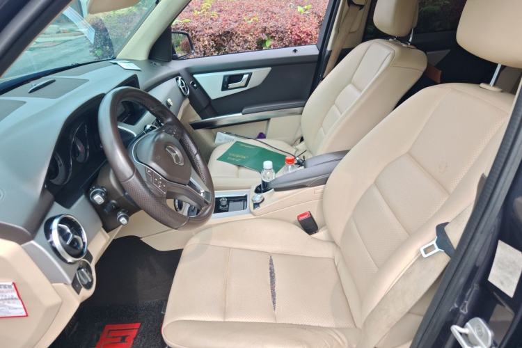 Used Mercedes-Benz GLK-Class 2012 GLK 300 4MATIC Luxury Model Left Front Seat