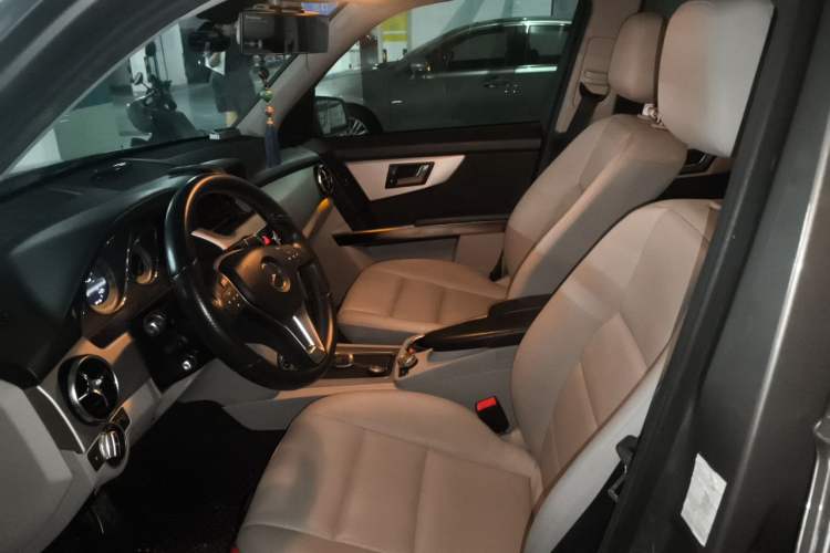 Used Mercedes-Benz GLK-Class 2012 GLK 300 4MATIC Dynamic Edition Left Front Seat