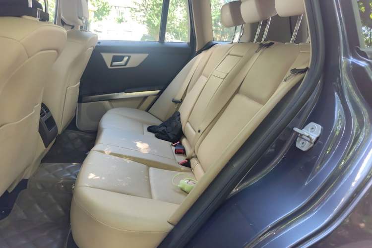 Used Mercedes-Benz GLK-Class 2012 GLK 300 4MATIC Dynamic Edition Left Rear Seat