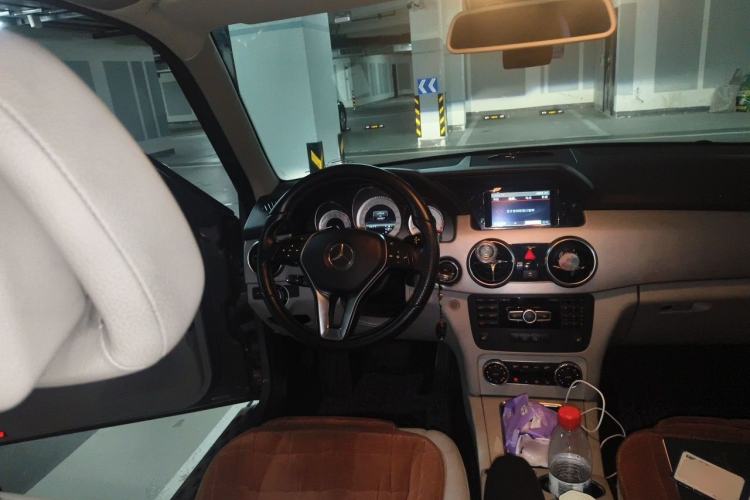 Used Mercedes-Benz GLK-Class 2012 GLK 300 4MATIC Fashion Model Steering Wheel