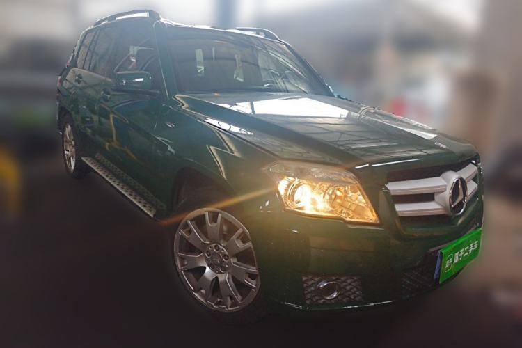 Used Mercedes-Benz GLK-Class 2012 GLK 300 4MATIC Fashion Model Front Right 45 Deg