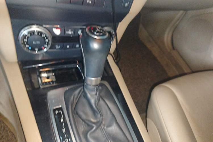 Used Mercedes-Benz GLK-Class 2012 GLK 300 4MATIC Fashion Model Gear Lever