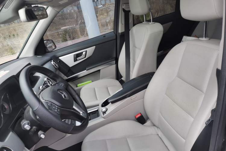Used Mercedes-Benz GLK-Class 2012 GLK 300 4MATIC Fashion Model Left Front Seat