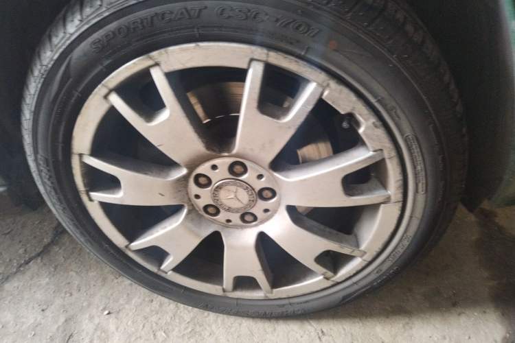 Used Mercedes-Benz GLK-Class 2012 GLK 300 4MATIC Fashion Model Right Front Wheel Hub