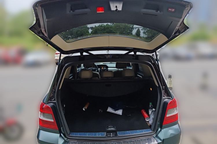 Used Mercedes-Benz GLK-Class 2012 GLK 300 4MATIC Fashion Model Trunk