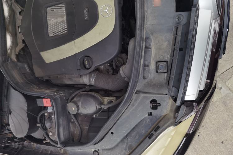 Used Mercedes-Benz GLK-Class 2012 GLK 300 4MATIC Fashion Model Engine Bay Right