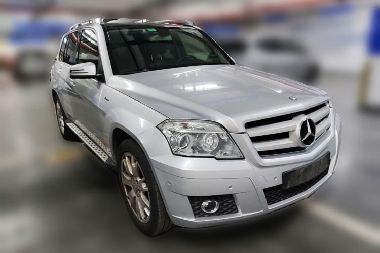 Used Mercedes-Benz GLK-Class 2012 GLK 300 4MATIC Fashion Model Front Right 45 Deg