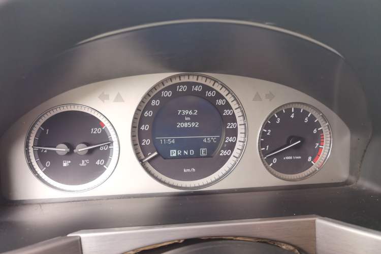 Used Mercedes-Benz GLK-Class 2012 GLK 300 4MATIC Fashion Model Instrument Cluster