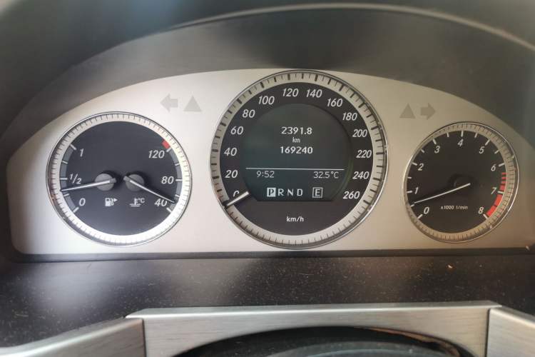 Used Mercedes-Benz GLK-Class  Odometer Close Up